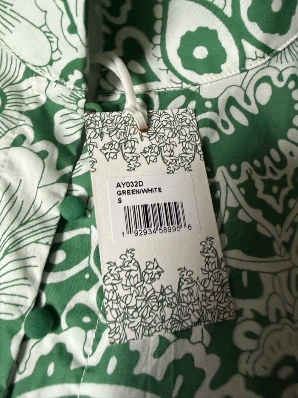Hyacinth House Green Cuffed Sleeve Sundress with Mandarin Collar. Snall - Picture 7 of 13